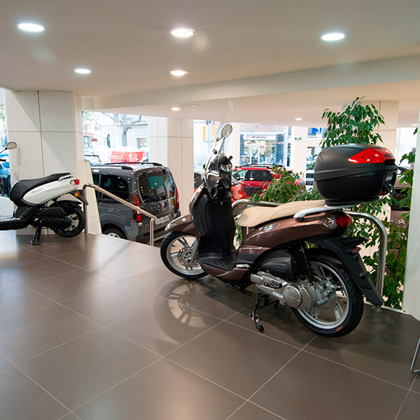 Concesionario Oficial Motos Peugeot Sagrada Familia Barcelona